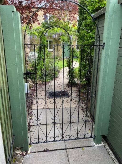 The Bolt Hole, Cotswold Cottage,