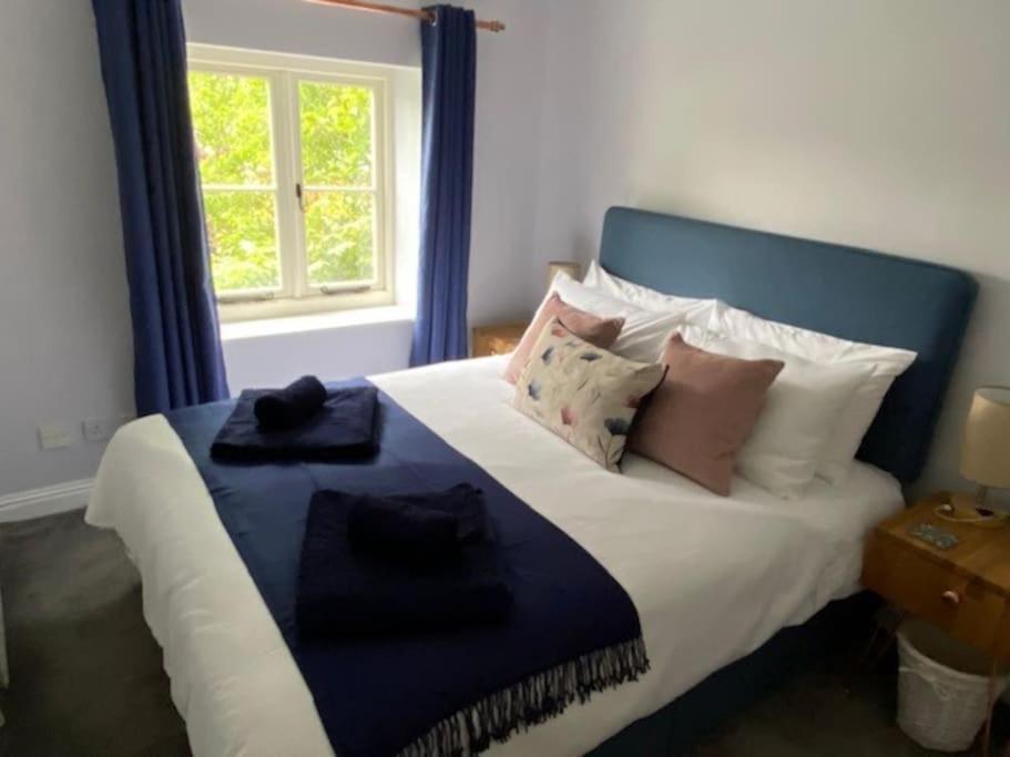 The Bolt Hole, Cotswold Cottage, * Moreton-in-Marsh