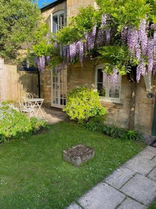 The Bolt Hole, Cotswold Cottage, *